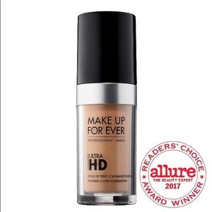 Makeup Forever HD Foundation in Y245